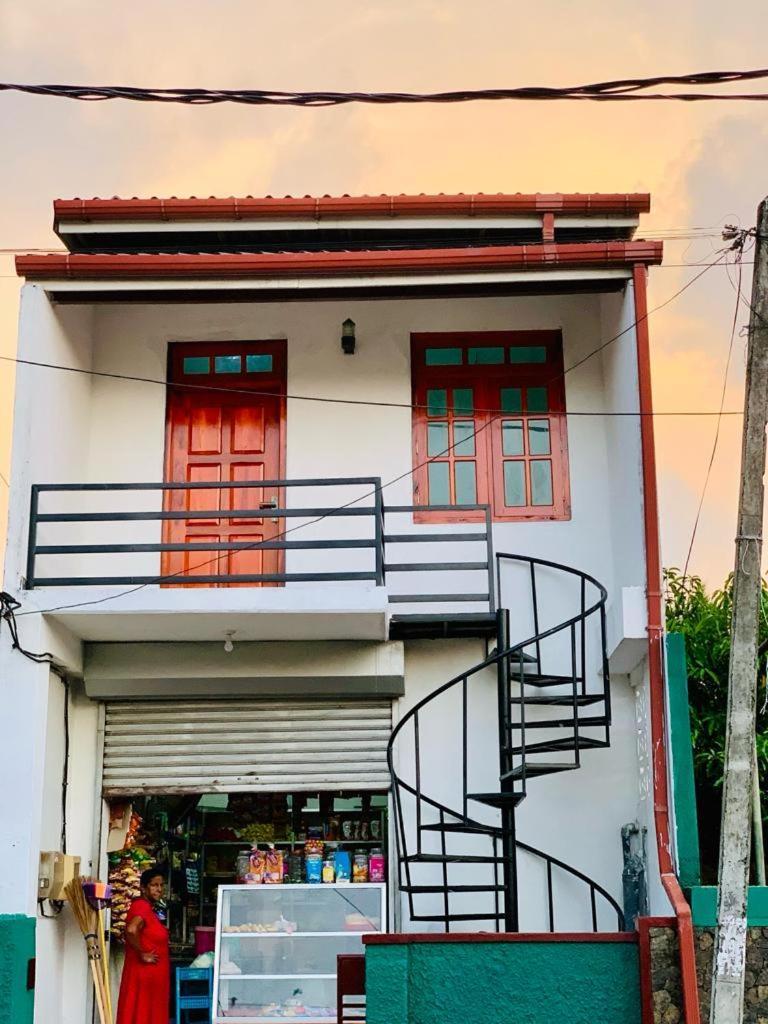 Lemon Stay Negombo Bagian luar foto